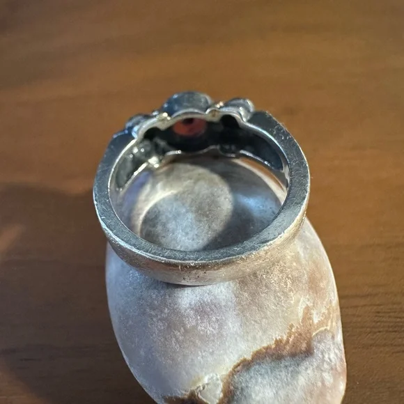 LAGOS garnet sterling silver ring - Picture 2 of 5